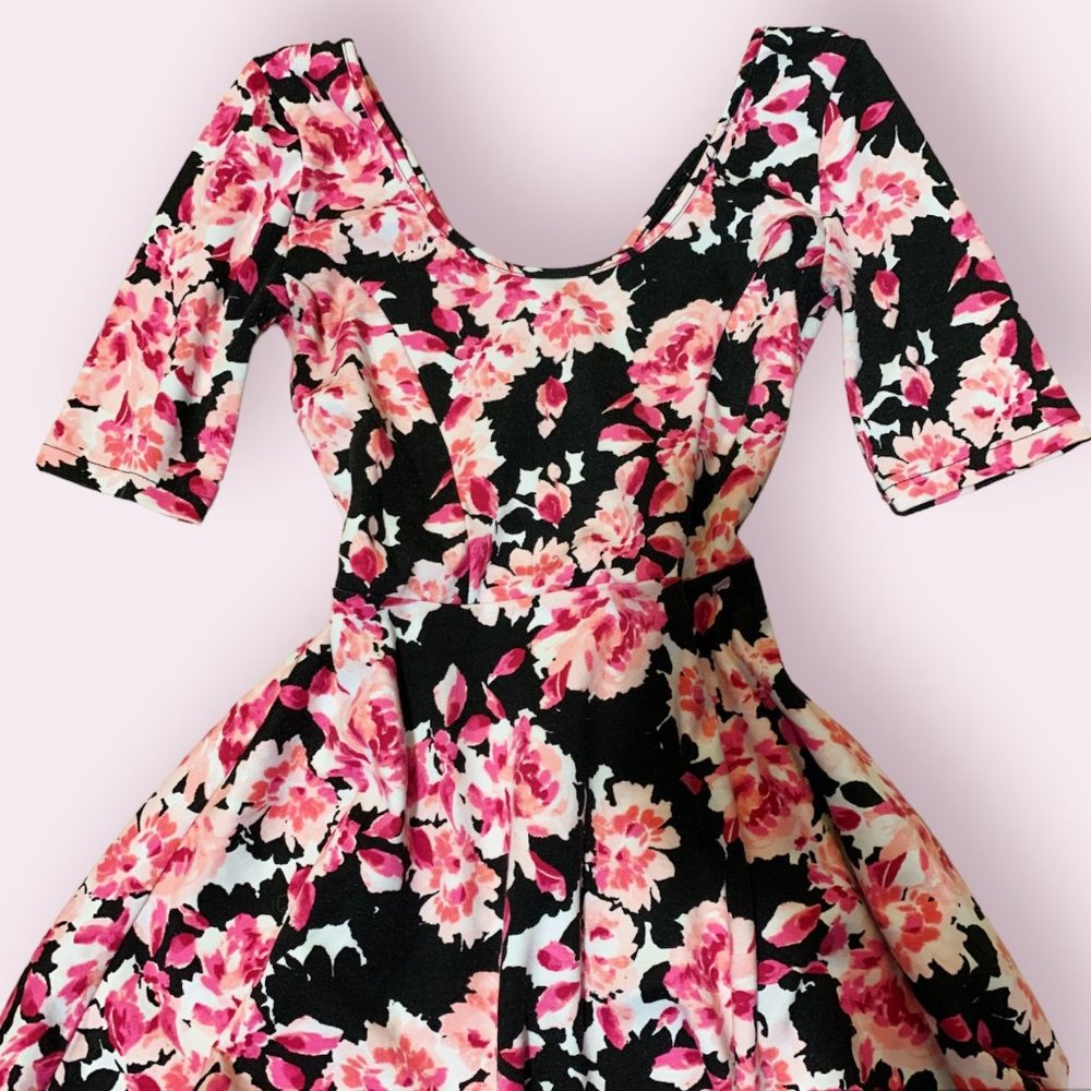 Cute Pink & White Floral Bethany Mota Aeropostale Skater Dress